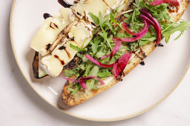 Brie & Chutney